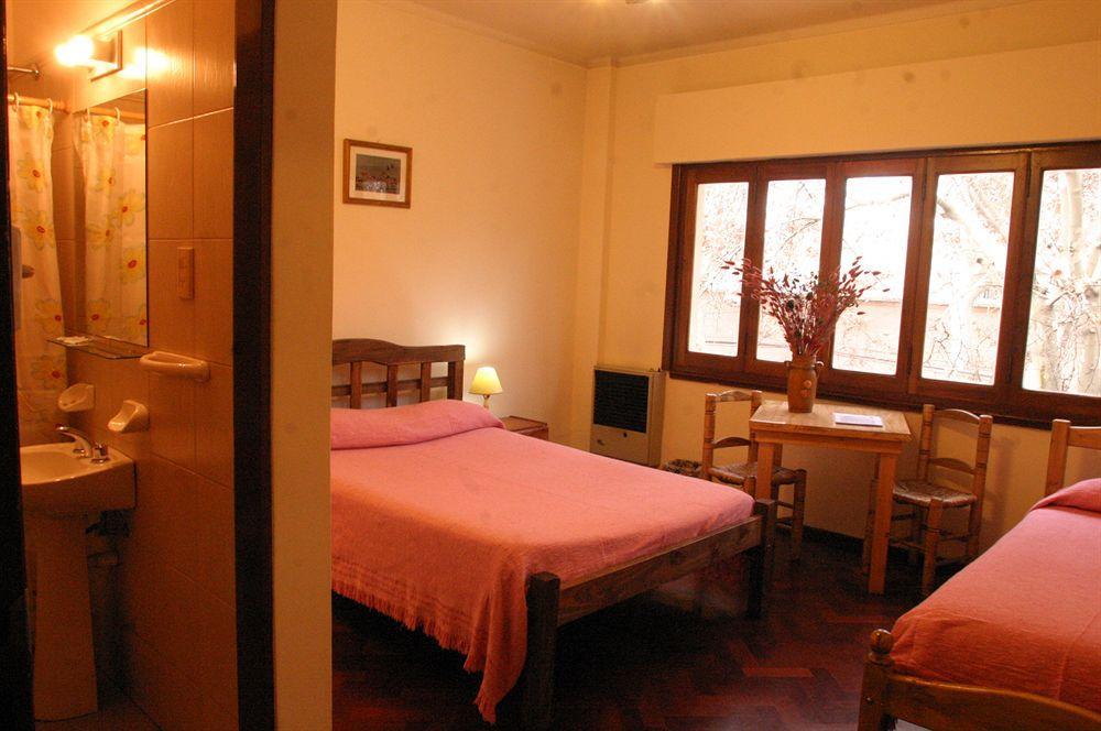 Hostal Confluencia Мендоса Екстериор снимка